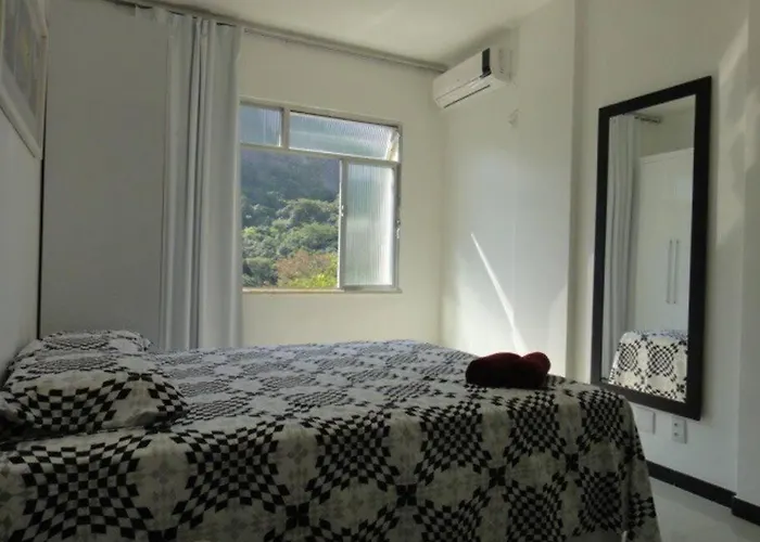 Arcanjo Aluga Apartamento Inteiro Em Copacabana